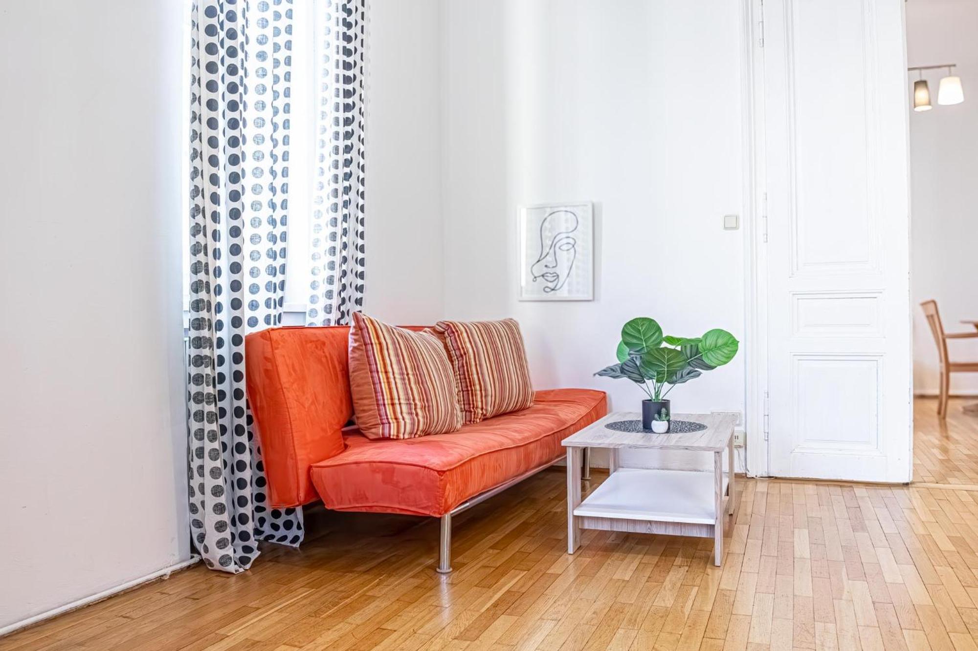 Simple Apartment Near Wiener Stadthalle ภายนอก รูปภาพ